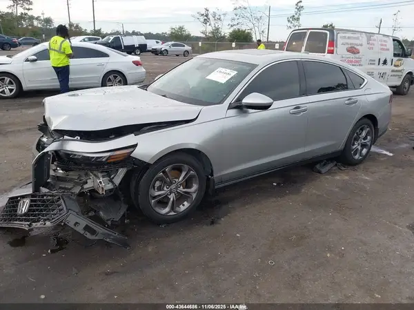 1HGCY1F37RA007890 2024 HONDA ACCORD - Image 2