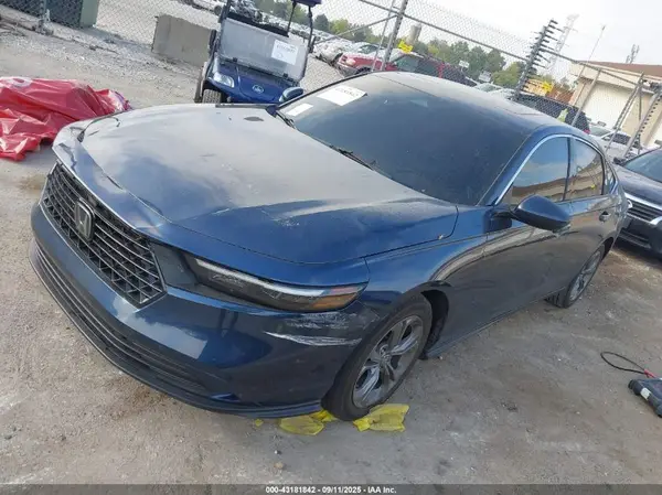 1HGCY1F37RA009901 2024 HONDA ACCORD - Image 2