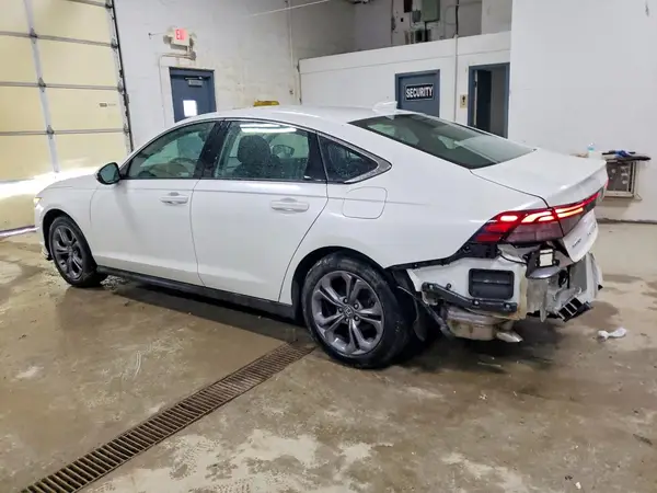1HGCY1F37RA010076 2024 HONDA ACCORD - Image 2