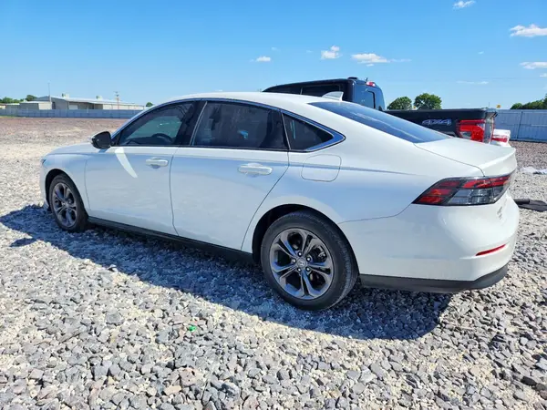 1HGCY1F37RA019358 2024 HONDA ACCORD - Image 2