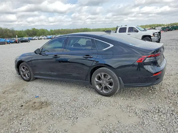 1HGCY1F37RA020946 2024 HONDA ACCORD - Image 2