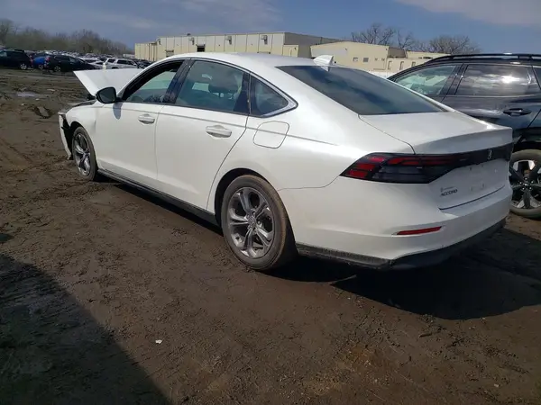1HGCY1F37RA023622 2024 HONDA ACCORD - Image 2