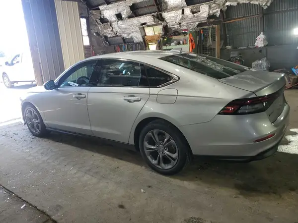 1HGCY1F37RA028674 2024 HONDA ACCORD - Image 2