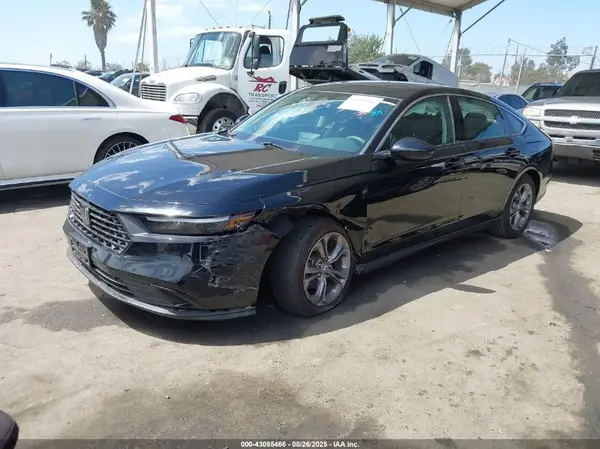 1HGCY1F37RA035219 2024 HONDA ACCORD - Image 2