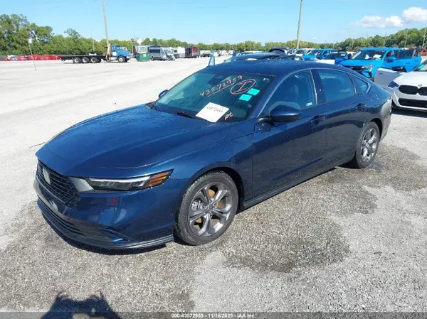 1HGCY1F37RA040677 2024 HONDA ACCORD - Image 2