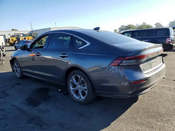 1HGCY1F37RA041358 2024 HONDA ACCORD - Image 2