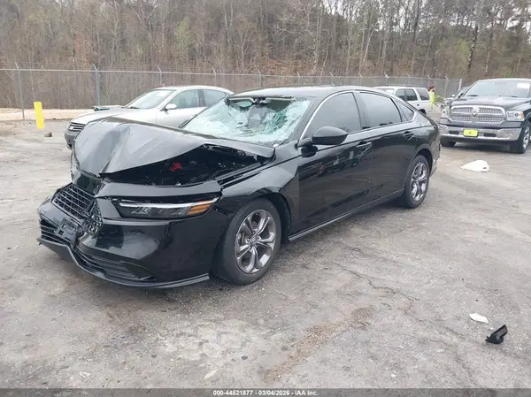 1HGCY1F37RA043594 2024 HONDA ACCORD - Image 2