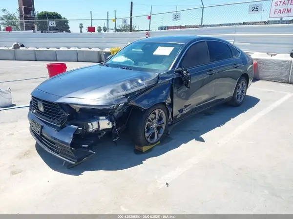 1HGCY1F37RA047239 2024 HONDA ACCORD - Image 2