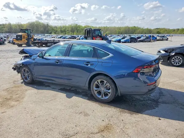 1HGCY1F37RA051713 2024 HONDA ACCORD - Image 2
