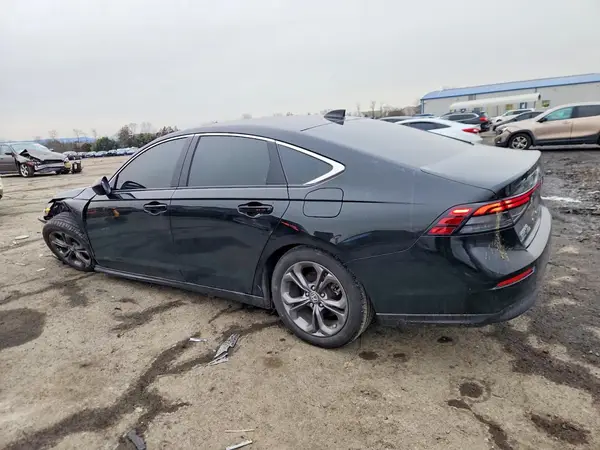 1HGCY1F37RA054174 2024 HONDA ACCORD - Image 2