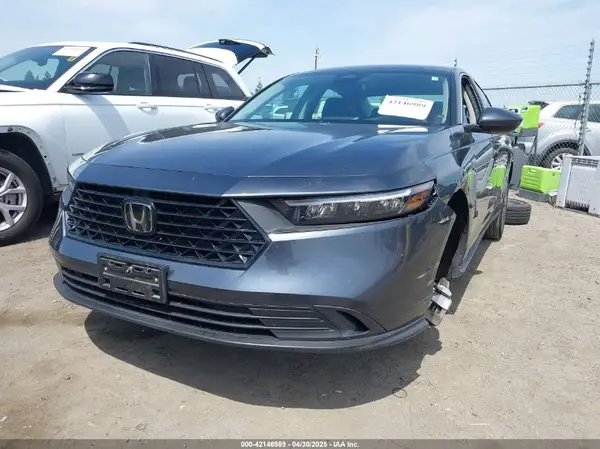 1HGCY1F37RA055437 2024 HONDA ACCORD - Image 2