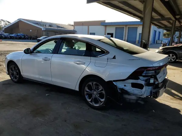 1HGCY1F37RA057740 2024 HONDA ACCORD - Image 2
