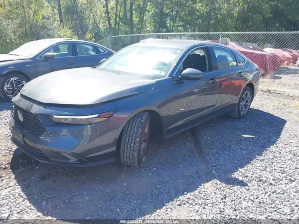 1HGCY1F37RA058936 2024 HONDA ACCORD - Image 2