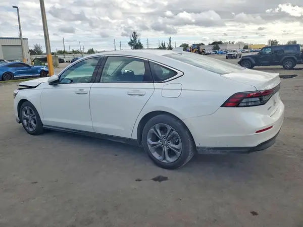 1HGCY1F37RA062162 2024 HONDA ACCORD - Image 2
