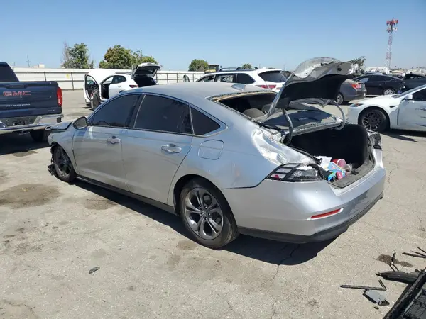 1HGCY1F37RA064395 2024 HONDA ACCORD - Image 2