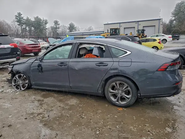 1HGCY1F37RA065868 2024 HONDA ACCORD - Image 2