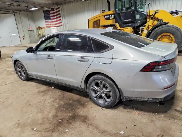 1HGCY1F37RA074070 2024 HONDA ACCORD - Image 2
