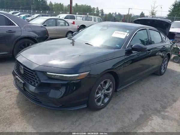 1HGCY1F37RA076837 2024 HONDA ACCORD - Image 2