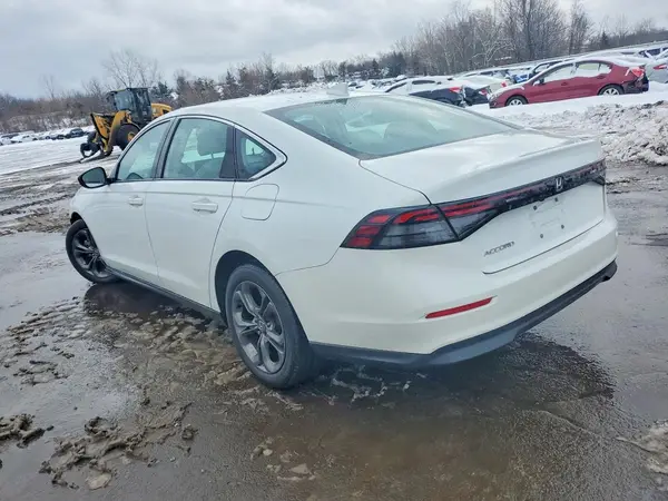 1HGCY1F38PA000864 2023 HONDA ACCORD - Image 2