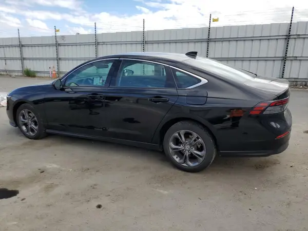 1HGCY1F38PA013713 2023 HONDA ACCORD - Image 2