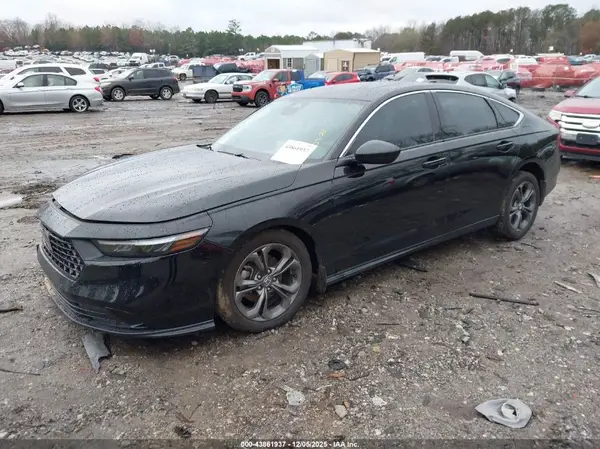 1HGCY1F38PA026171 2023 HONDA ACCORD - Image 2