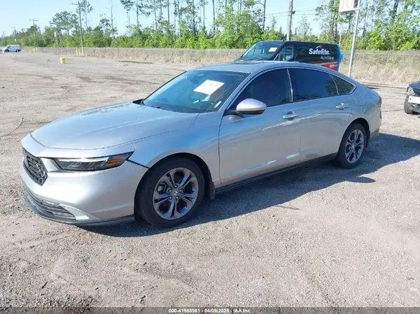 1HGCY1F38PA035145 2023 HONDA ACCORD - Image 2