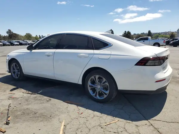 1HGCY1F38PA055380 2023 HONDA ACCORD - Image 2