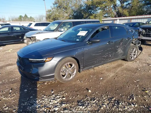 1HGCY1F38RA006831 2024 HONDA ACCORD - Image 2