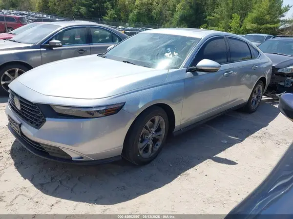 1HGCY1F38RA007607 2024 HONDA ACCORD - Image 2