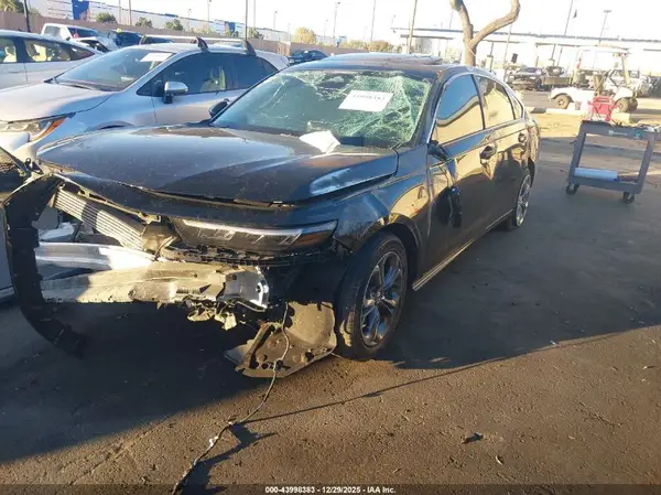 1HGCY1F38RA031440 2024 HONDA ACCORD - Image 2