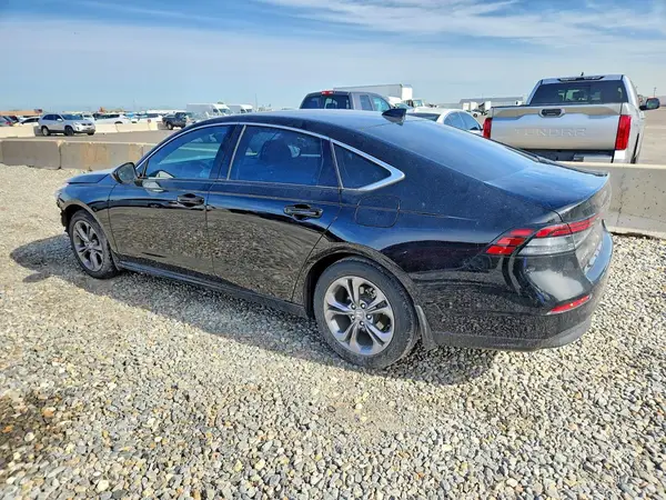 1HGCY1F38RA031759 2024 HONDA ACCORD - Image 2