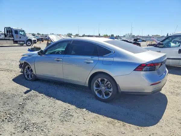 1HGCY1F38RA046665 2024 HONDA ACCORD - Image 2