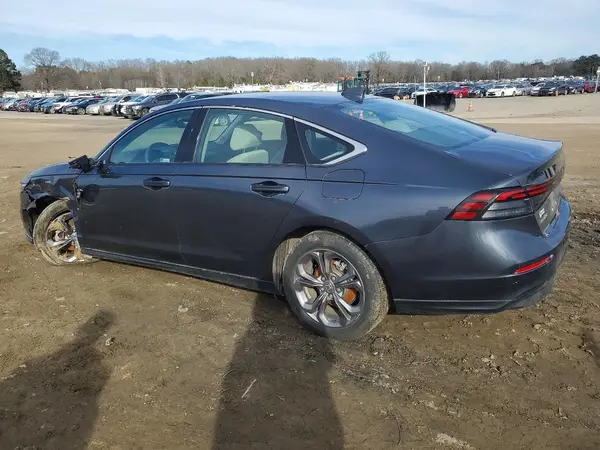 1HGCY1F38RA053695 2024 HONDA ACCORD - Image 2
