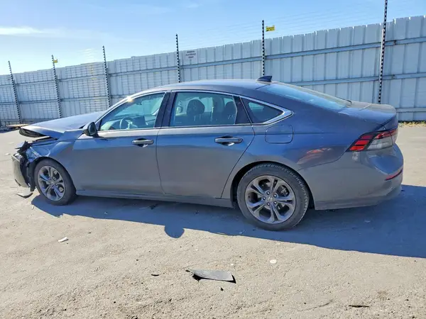 1HGCY1F38RA056774 2024 HONDA ACCORD - Image 2