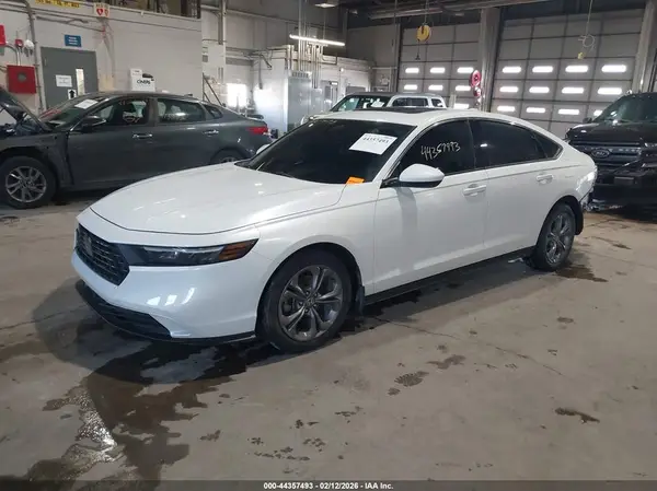 1HGCY1F38RA073462 2024 HONDA ACCORD - Image 2