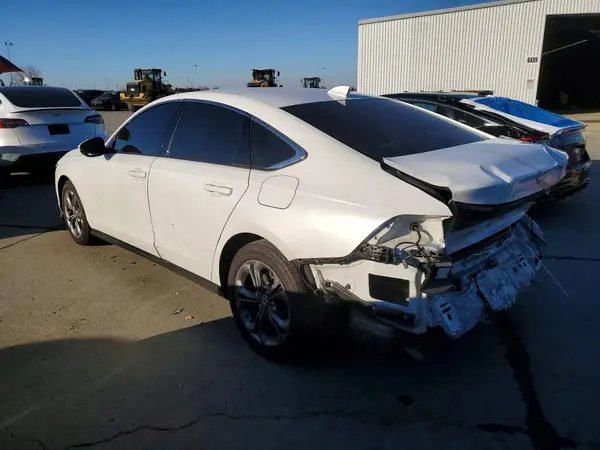 1HGCY1F38RA078418 2024 HONDA ACCORD - Image 2