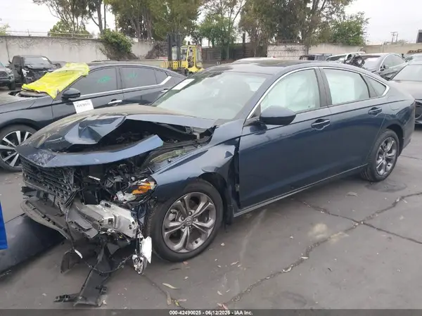 1HGCY1F38RA088429 2024 HONDA ACCORD - Image 2