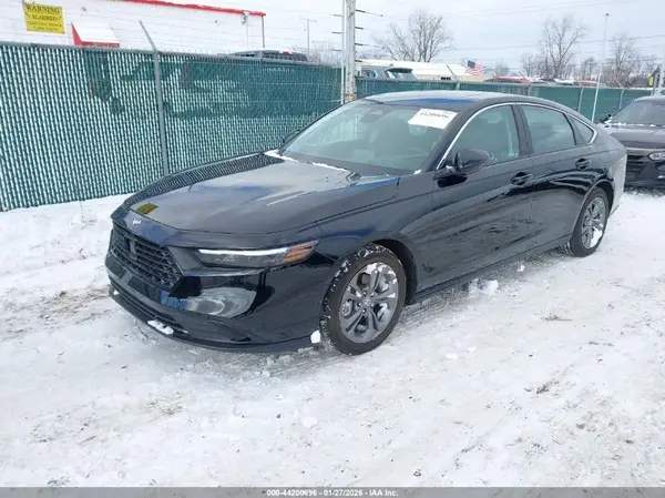 1HGCY1F38RA091220 2024 HONDA ACCORD - Image 2