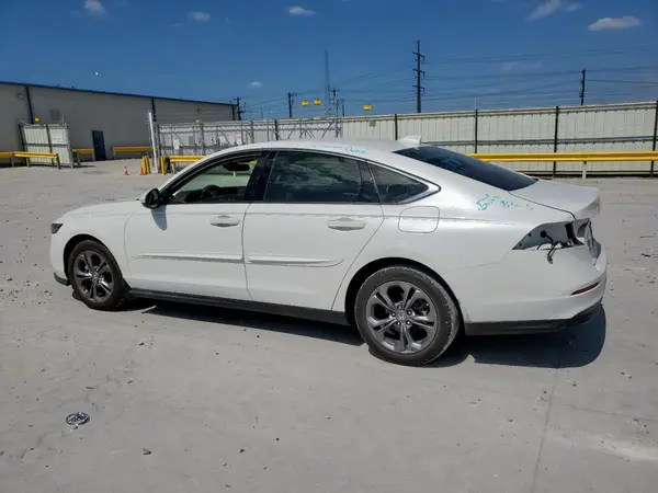 1HGCY1F39PA027877 2023 HONDA ACCORD - Image 2