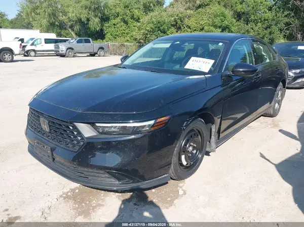 1HGCY1F39RA004800 2024 HONDA ACCORD - Image 2