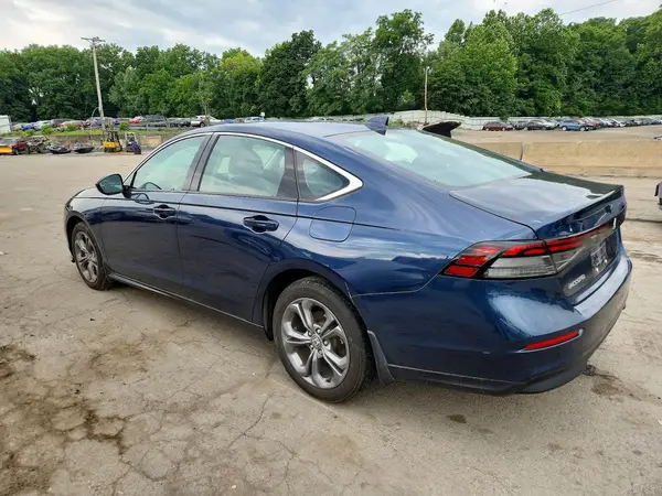 1HGCY1F39RA015571 2024 HONDA ACCORD - Image 2