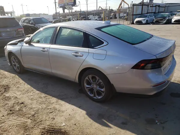1HGCY1F39RA033889 2024 HONDA ACCORD - Image 2