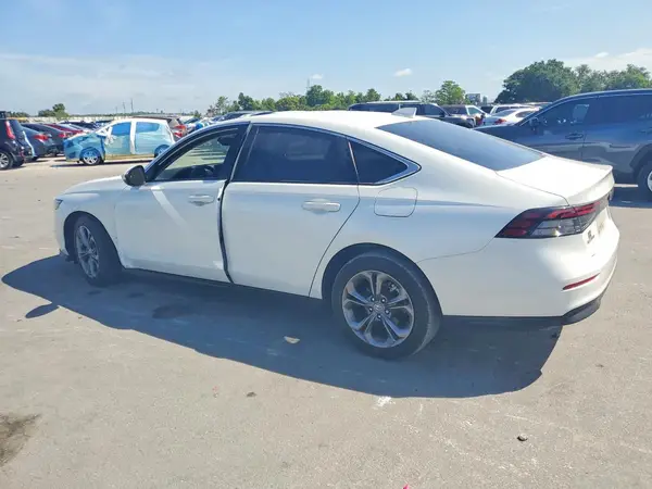 1HGCY1F39RA043953 2024 HONDA ACCORD - Image 2