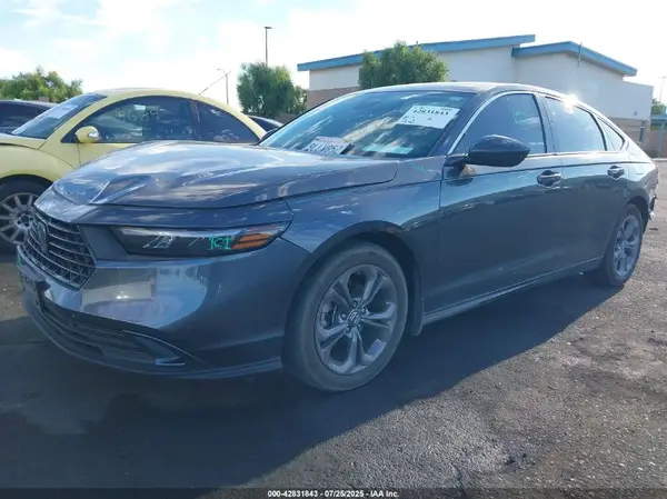 1HGCY1F39RA045945 2024 HONDA ACCORD - Image 2