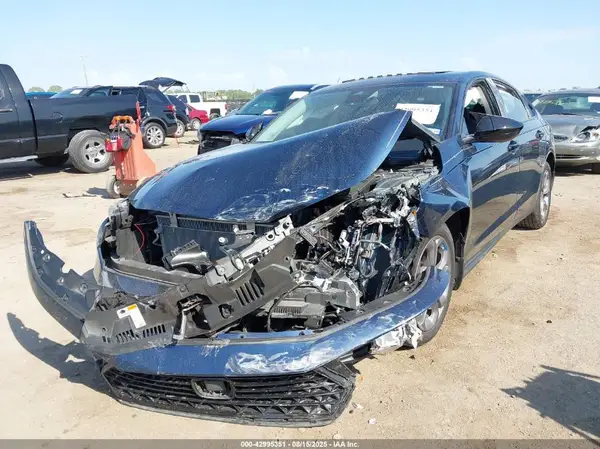 1HGCY1F39RA049039 2024 HONDA ACCORD - Image 2