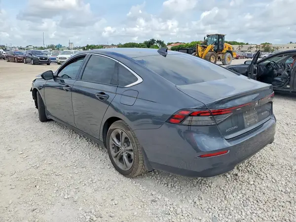 1HGCY1F39RA052619 2024 HONDA ACCORD - Image 2