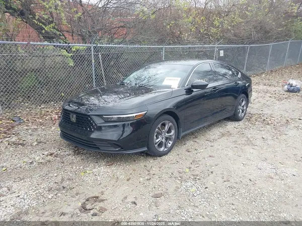 1HGCY1F39RA059117 2024 HONDA ACCORD - Image 2