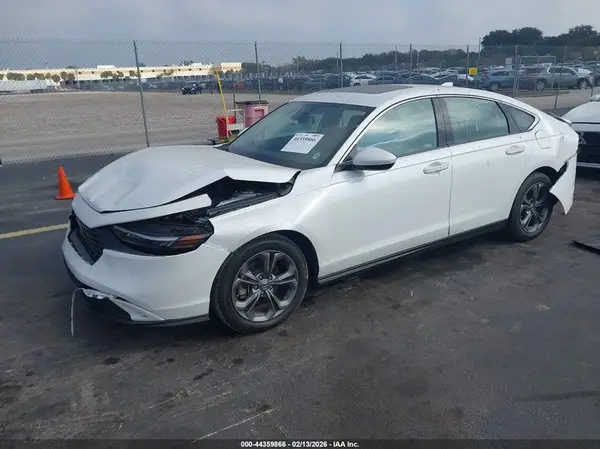 1HGCY1F39RA062163 2024 HONDA ACCORD - Image 2