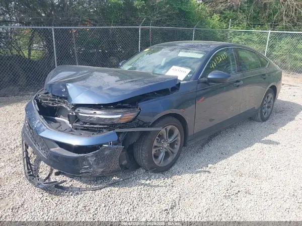 1HGCY1F39RA073695 2024 HONDA ACCORD - Image 2