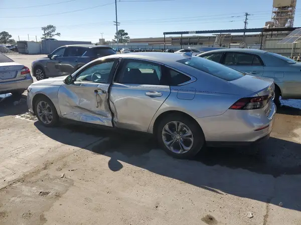 1HGCY1F39RA076984 2024 HONDA ACCORD - Image 2